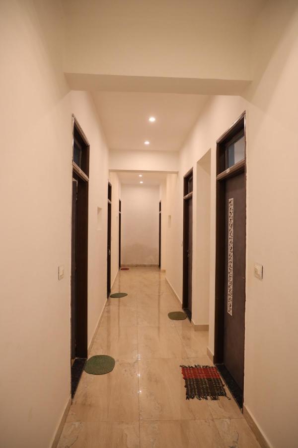 Winter Mountain Resort Pushkar Exterior photo